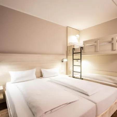Coffee Fellows Sued Motel