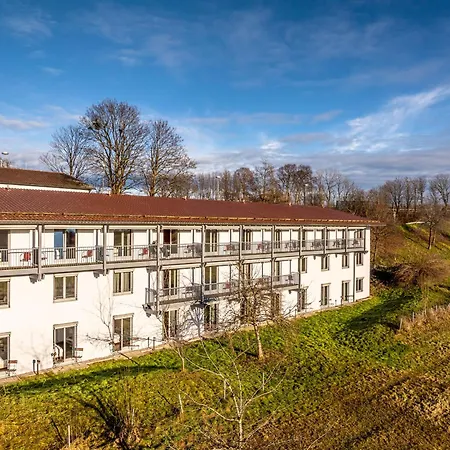 Motel Coffee Fellows Sued Irschenberg