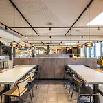 Coffee Fellows Sued 모텔 3*