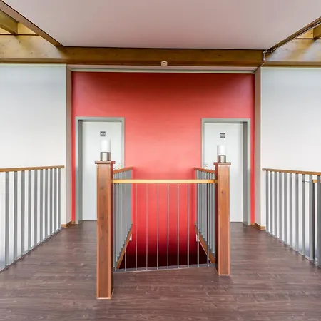 Motel Coffee Fellows Sued Irschenberg